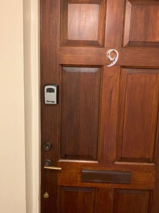 Cosy One Bed Flat Free Parking Appartement Send Buitenkant foto